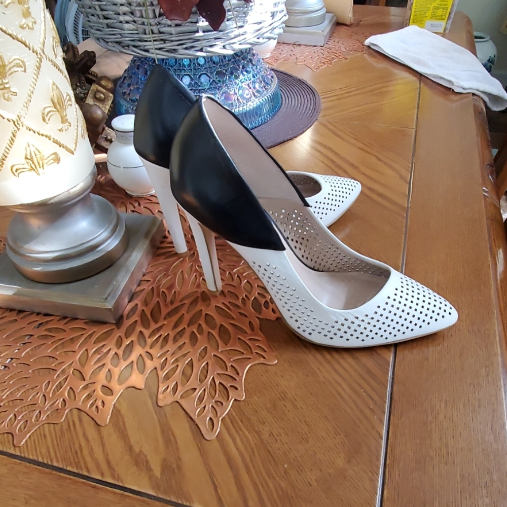 Shoes - Picture 2 of 2